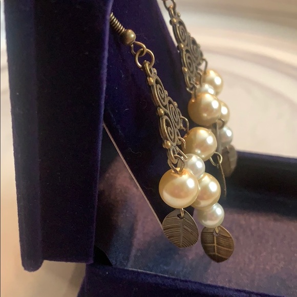 Handmade Beaded Earrings - NEW - Picture 3 of 3